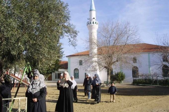 Κατάργηση της υποχρεωτικής εφαρμογής της Σαρία εξήγγειλε ο Τσίπρας από τη Θράκη!