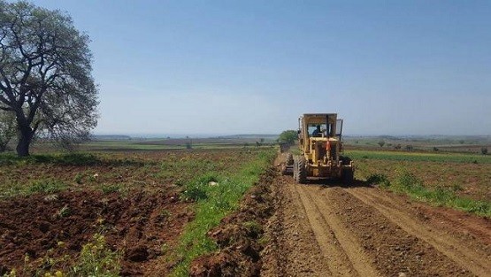 Σε εξέλιξη εκτεταμένο πρόγραμμα αγροτικής οδοποιίας σε ολόκληρο τον Δήμο Μαρώνειας Σαπών