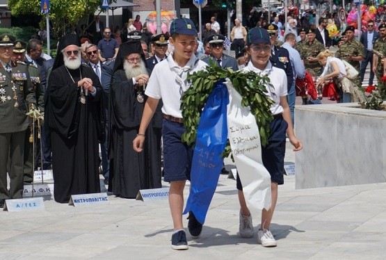 «Ελευθέρια 2018»: Κατάθεση στεφάνων στο Ηρώο της Κομοτηνής