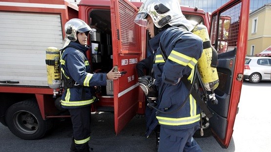 Ανησυχία για τη φωτιά στις Θέρμες – Πεζοπόρα τμήματα επιχειρούν Ανησυχία για τη φωτιά στις Θέρμες – Πεζοπόρα τμήματα επιχειρούν