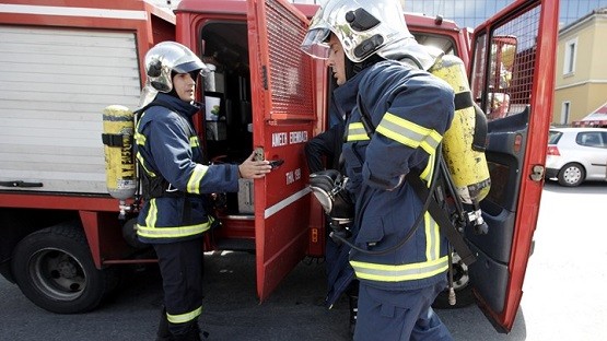 Ανησυχία για τη φωτιά στις Θέρμες – Πεζοπόρα τμήματα επιχειρούν