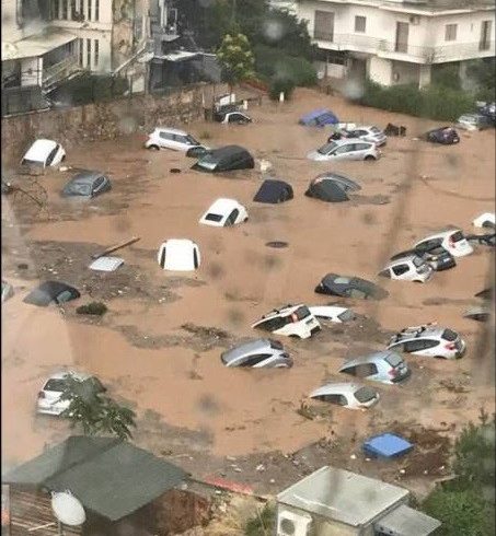 Μετά τη φωτιά, πλημμύρα (!) στην πολύπαθη Αττική: Πλημμύρισαν Μαρούσι, Βριλήσσια, Κηφισιά