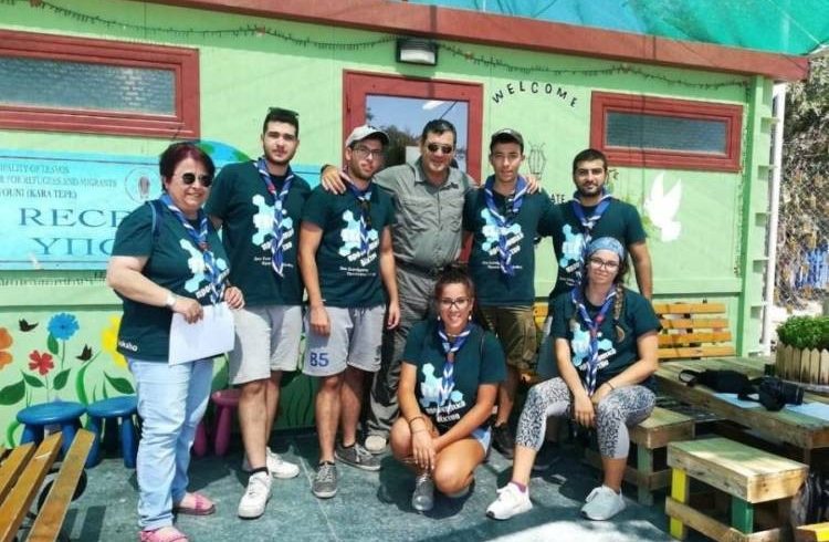 Πρόσκοποι της Ξάνθης στα Προσφυγόπουλα της Λέσβου Πρόσκοποι της Ξάνθης στα Προσφυγόπουλα της Λέσβου