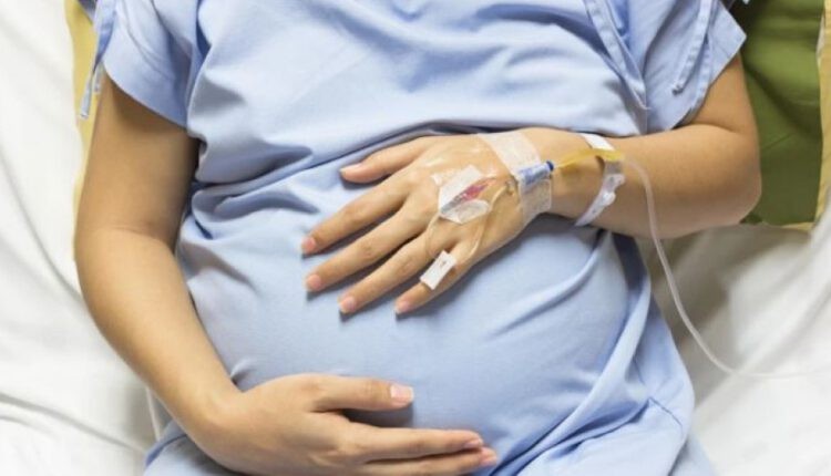 Κορoνοϊός: Αλματώδης αύξηση νοσηλειών στην ΠΑΜΘ τον Νοέμβριο-  27 έγκυες θετικές