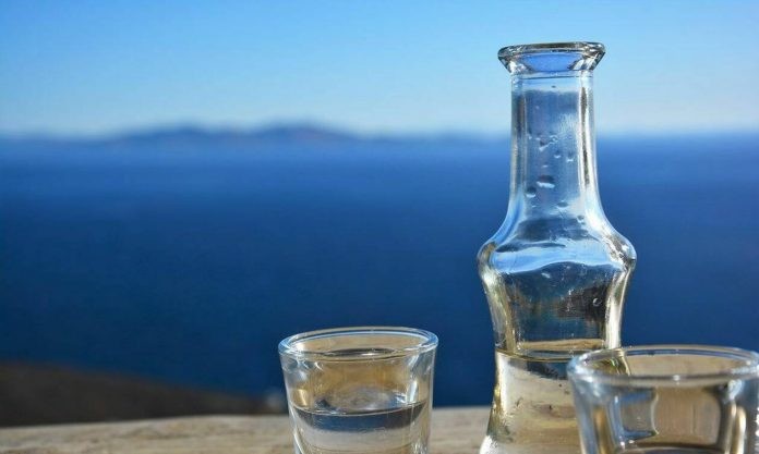 ΣΥΡΙΖΑ: Να μην αλλάξουν οι ονομασίες τσίπουρο και τσικουδιά ΣΥΡΙΖΑ: Να μην αλλάξουν οι ονομασίες τσίπουρο και τσικουδιά