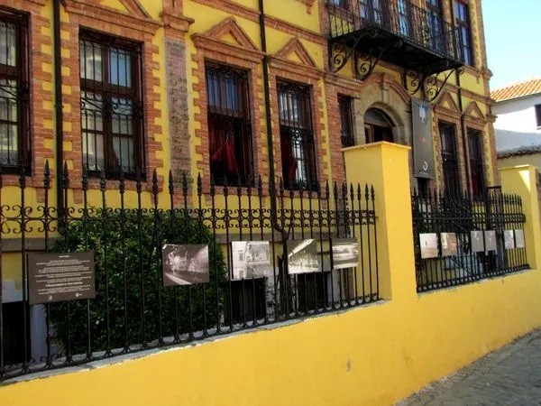 Έκθεση φωτογραφίας στη ΦΕΞ: «Γειτονιές της Ξάνθης» και «Στους δρόμους»