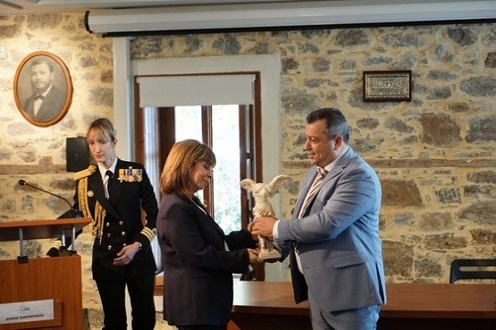 Επίτιμη δημότης Σαμοθράκης ανακηρύχθηκε η Πρόεδρος της Δημοκρατίας Επίτιμη δημότης Σαμοθράκης ανακηρύχθηκε η Πρόεδρος της Δημοκρατίας