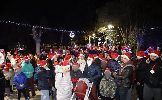 Γέμισε Άγιους Βασίληδες η Κομοτηνή για το  φιλανθρωπικό Santa Run￼