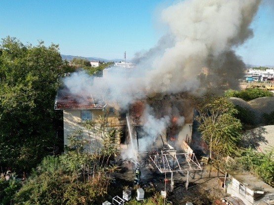 Κάηκε ολοσχερώς κτίριο του Γαλλικού Σταθμού στην Αλεξανδρούπολη